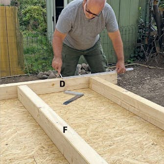 Isolert anneks: Strek opp til topp- og bunnsvill til isolert anneks Isolert anneks: Strek opp til topp- og bunnsvill til isolert anneks